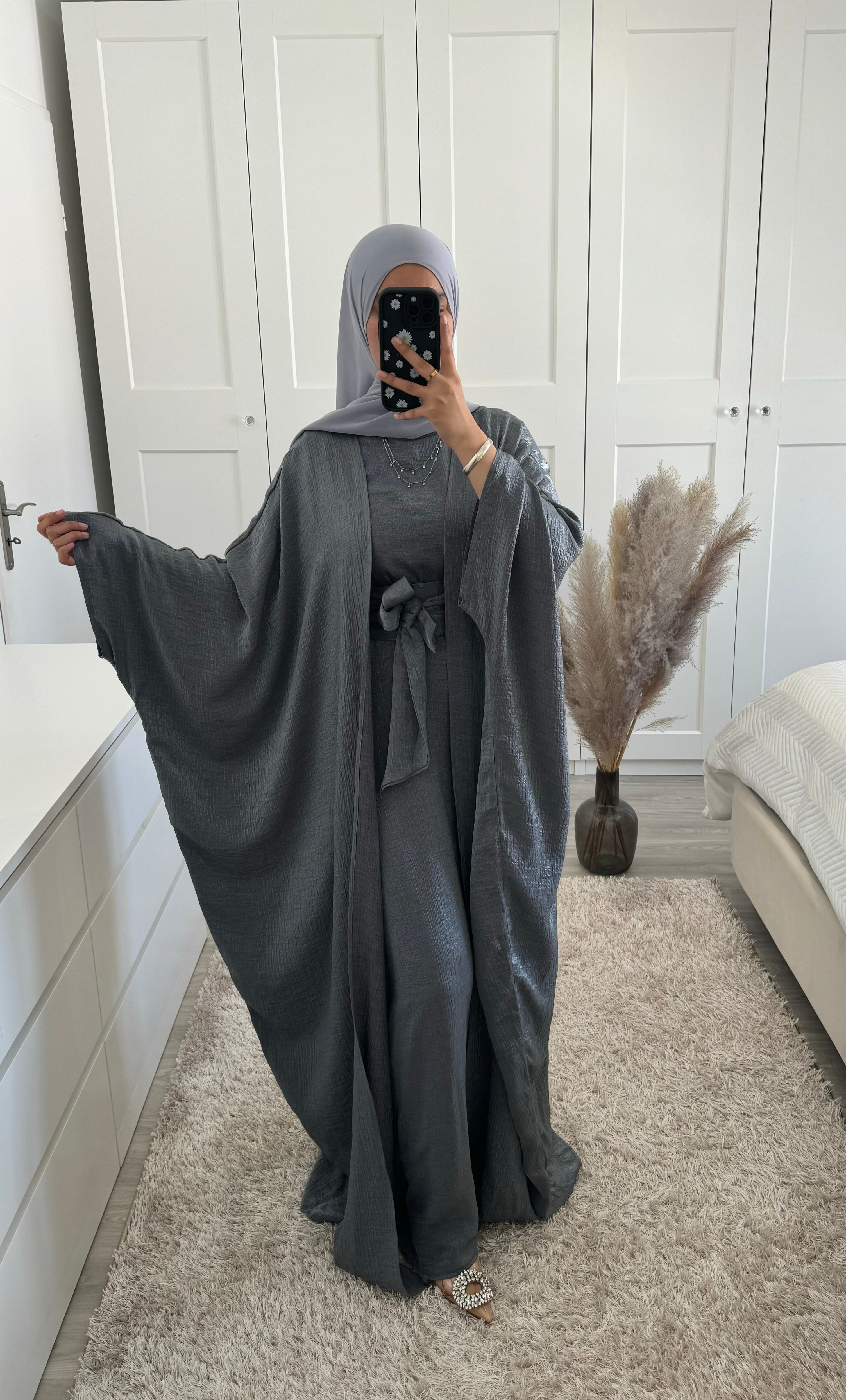 Abaya Neyla