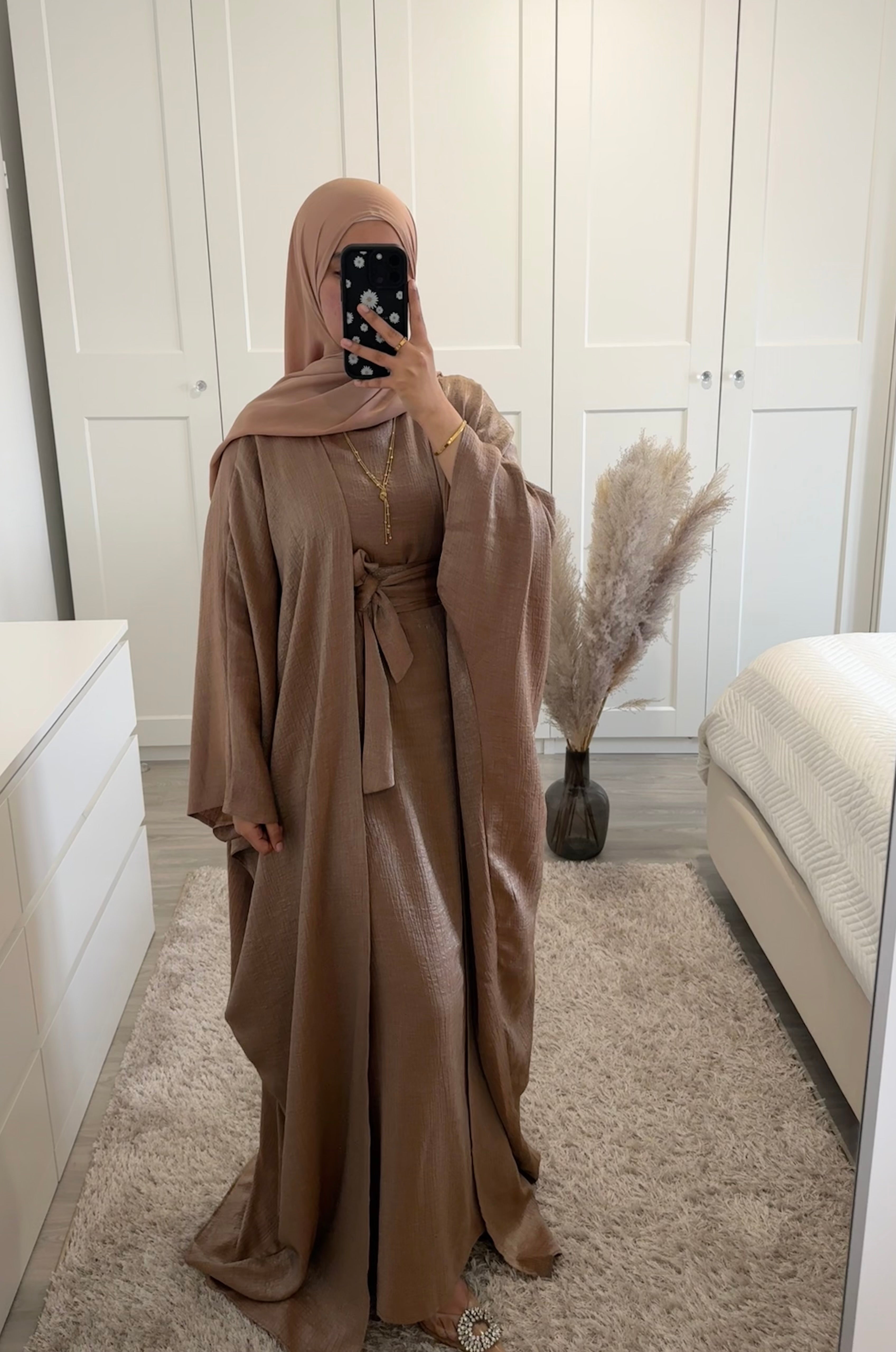 Abaya Neyla